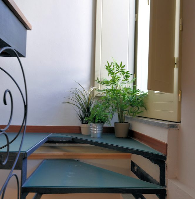 home staging particolare della scala