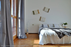 Particolare home staging letto